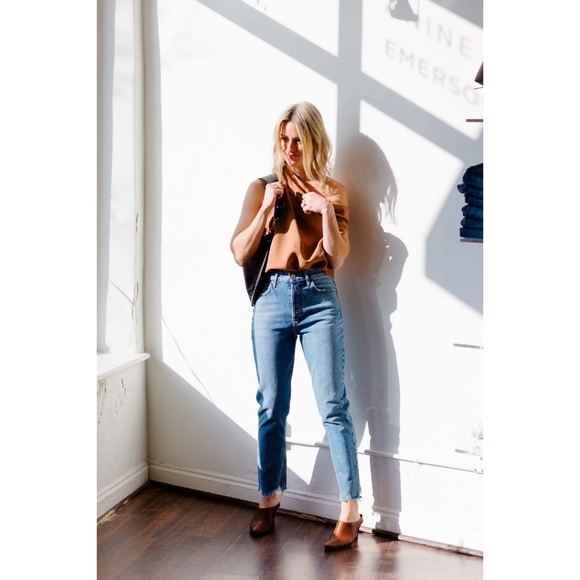 ✨NWT✨ AGOLDE Riley High Rise Slim Straight Crop Jean in Haven Blue Sz 30 - Picture 7 of 12